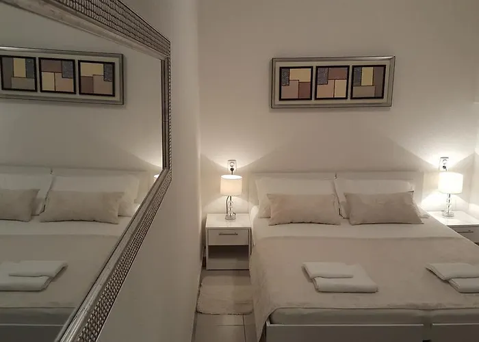 Valentino Guest house