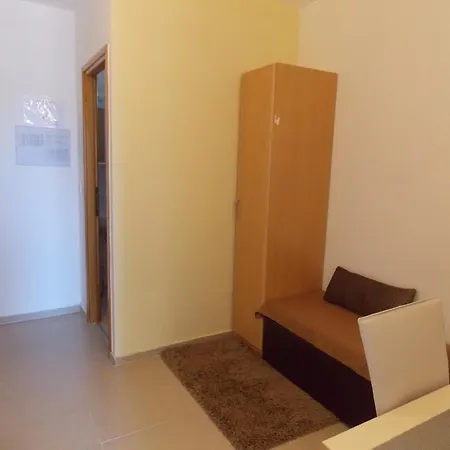 Valentino Gostinjska kuća 3*